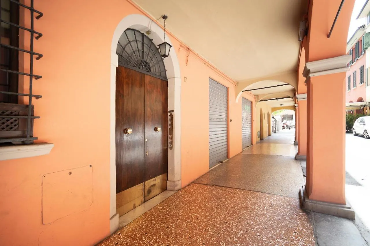 Housmart San Carlo 17 Apartment Bologna 0*,  Italy