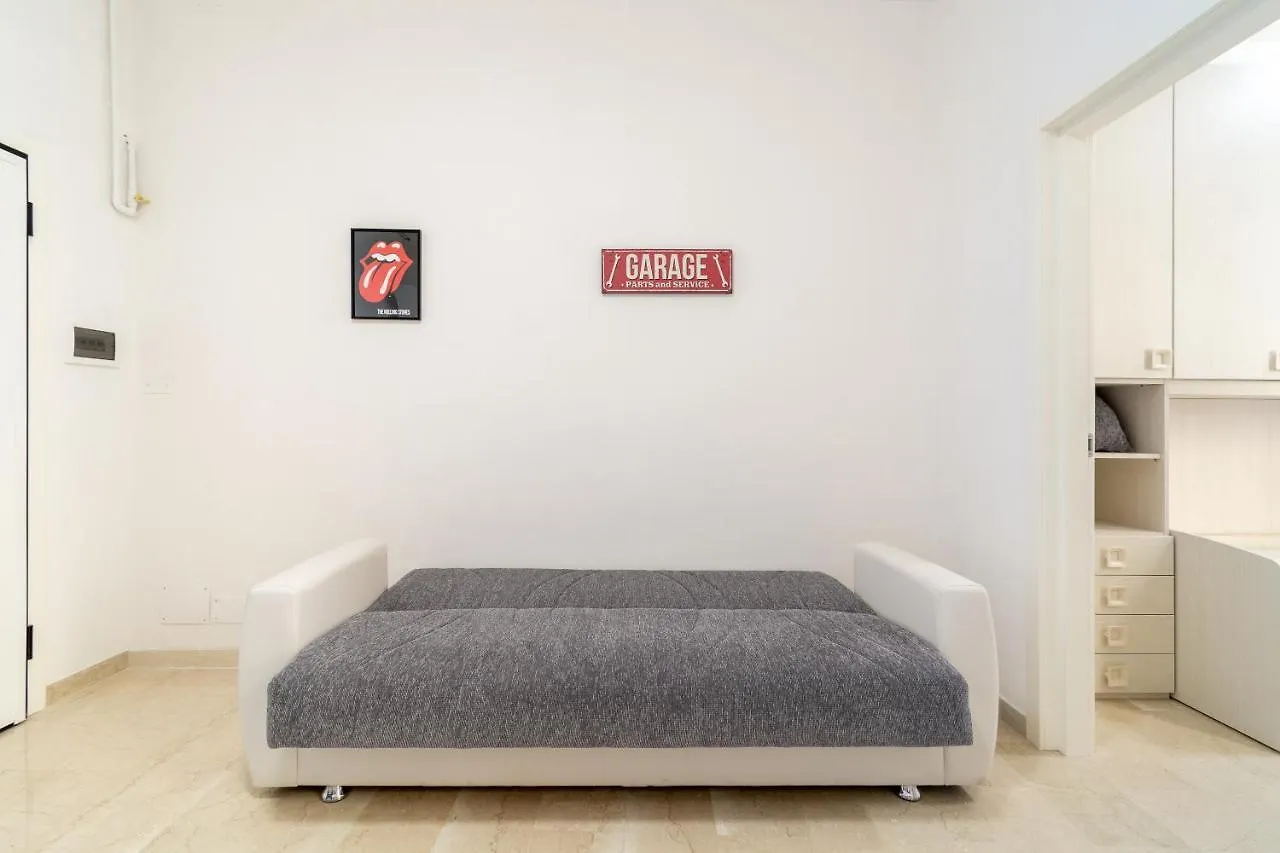 Housmart San Carlo 17 Apartment Bologna Italy