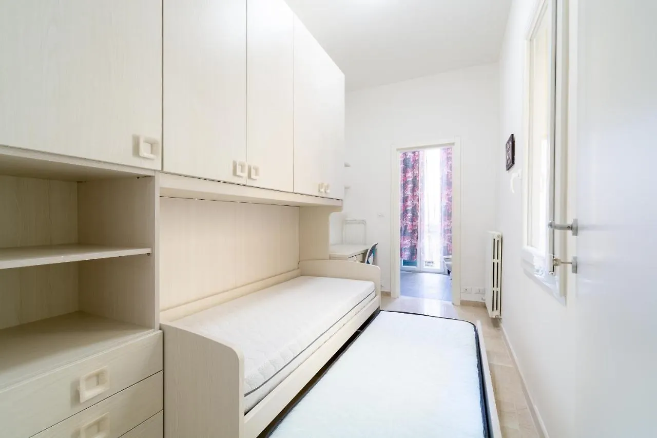 Housmart San Carlo 17 Apartment Bologna Italy